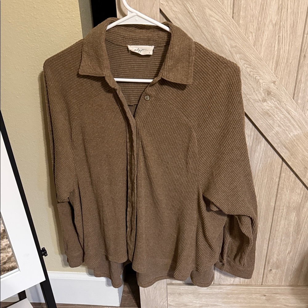 Carly Jean Los Angeles Brown Cardigan